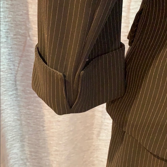 Tahari Jacket/Blazer & Skirt Suit Black EUC 8P - Picture 7 of 15